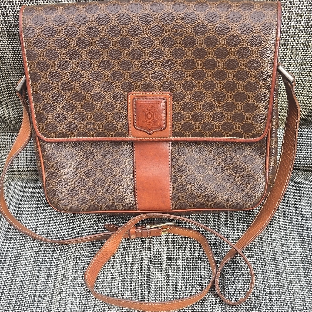 * GUC * Vintage Celine *